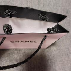 シャネル  紙袋  の画像