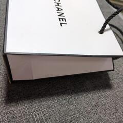 シャネル  紙袋  の画像