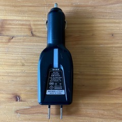 車用ゴミ箱、カーソケット、シートバッグの画像