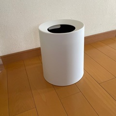 丸型ゴミ箱ゴミ袋見えない8リットル 新品
の画像