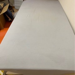 【無料‼️】シングルベッド！マットレス付き！美品！
 の画像