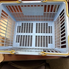 差し上げます　カゴ　買い物や整理収納にの画像