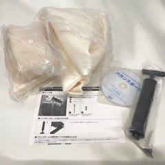 手軽にエクササイズ‼️フィットネスクラブがつくった東急スポーツオアシス バランスボール 55cm グリップダンベルボール 1Kg×2  2点まとめ 現状品の画像
