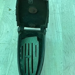 レトロ　炭式古い金属製アイロンの画像