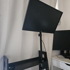 FHD LG モニター　モニターアーム付きの画像