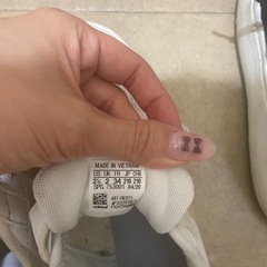 子供スニーカー レディースヒールサンダルの画像