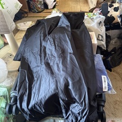 薄手のジャンバーの画像