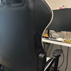 ゲーミングチェアの画像