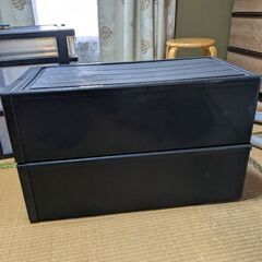 プラスチック衣装ケースの画像