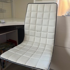 【決定済
 】IKEA コーナーデスク　MIKKE &回転チェアの画像