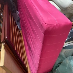 脚付きマットレス ピンク 訳あり
の画像