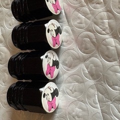 未使用ミニーのタイヤバルブキャップ4個セットの画像