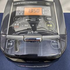 アイリスオーヤマ　3合炊き IHジャー炊飯器　KRC-IC30-B 2020年製の画像