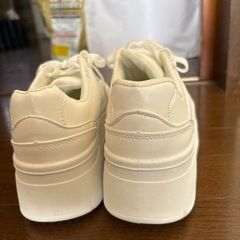 【決まりました】厚底スニーカーの画像