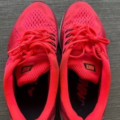 NIKE ランニングシューズ26.5cmの画像