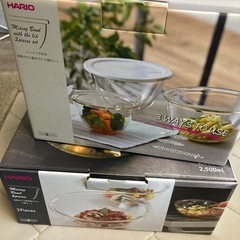 ほぼ新品早い者勝ち★HARIO ガラスボウル 蓋なし１蓋付き1 ＋蓋の3点セットの画像