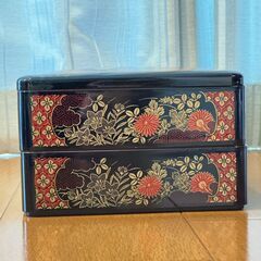 菊模様の二段重箱【終了しました】の画像
