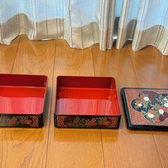 菊模様の二段重箱【終了しました】の画像