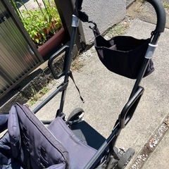 カトージ2人乗りベビーカーの画像