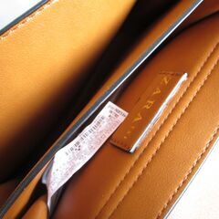 未使用保管品/ZARA TRF/ショルダーバック　スクエアバック　フェイクレザー　コンパクトの画像
