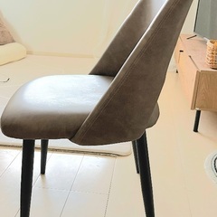 椅子 チェア 二脚 レザー の画像