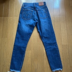 LEVIS デニムの画像