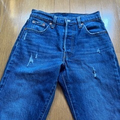 LEVIS デニムの画像