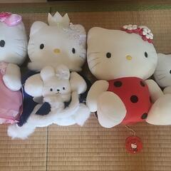 キティちゃんぬいぐるみセットの画像