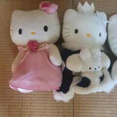 キティちゃんぬいぐるみセットの画像