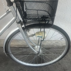 ７J201　シティサイクル２７サイズ　３段変速オートライト付き　自転車専門店の中古車です★　【消費税込み・防犯登録６００円込み】の画像