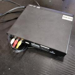 基地内から購入の掃除機とオマケでDVDプレイヤーの画像