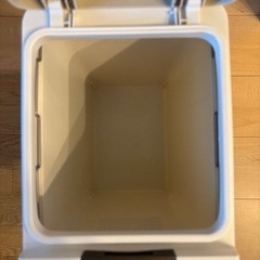 新品　20リットル　ゴミ箱の画像