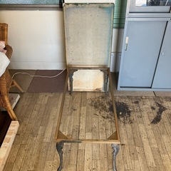 テーブル　レトロ　アンティーク　西洋の画像