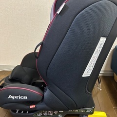 アップリカ チャイルドシート ISOFIX リクライニングの画像