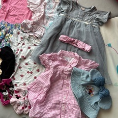 女の子　服　80〜90 7着+帽子+靴下3足の画像