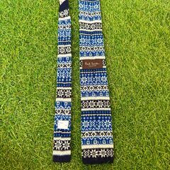 【PaulSmith・ネクタイ】★イギリスの人気ブランド・ポールスミス★秋冬用★青×紺×白★雪の結晶柄★100％ウール★の画像