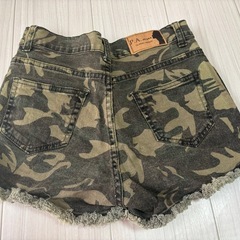 ショートパンツ　Lの画像