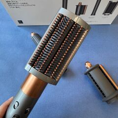 Dyson Airwrap スタイラーの画像