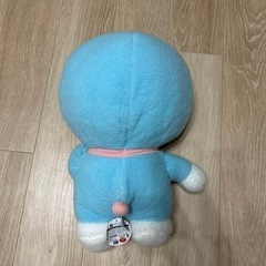 おっきいドラえもん　　ぬいぐるみ
の画像