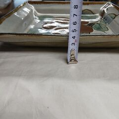 和皿　　27×27 　高さ4cm　300円の画像