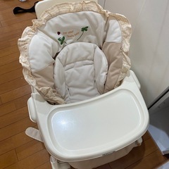 コンビ　ベビーラック　ハイローチェアの画像