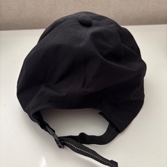 UNIQLOキャップ黒の画像