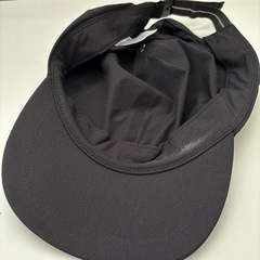 UNIQLOキャップ黒の画像