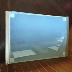 ガラスのテーブル　さしあげますの画像