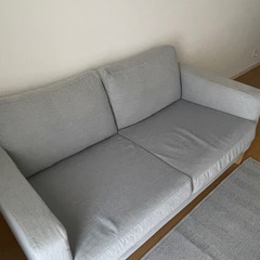 【お取引中】IKEA2人掛けソファーの画像