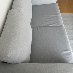 【お取引中】IKEA2人掛けソファーの画像