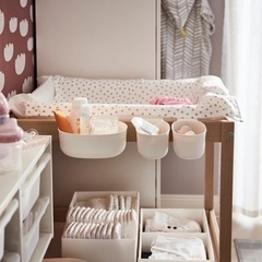 オムツ替え台　IKEA スニーグラル +　折り畳み袖机の画像