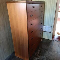 年代物のタンスの画像