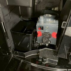 【DeLonghi】 デロンギ エスプレッソマシン ESAM04110BH マグニフィカ 全自動 コーヒーメーカー 全自動コーヒーマシン A0092の画像
