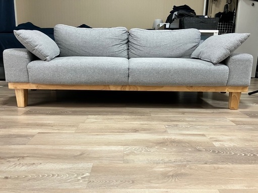 Myy (ミィ) 2人掛け ローソファ　【中古】引き取りの場合【6,000円】 imgrc0094865983.jpg?fitin=720:720